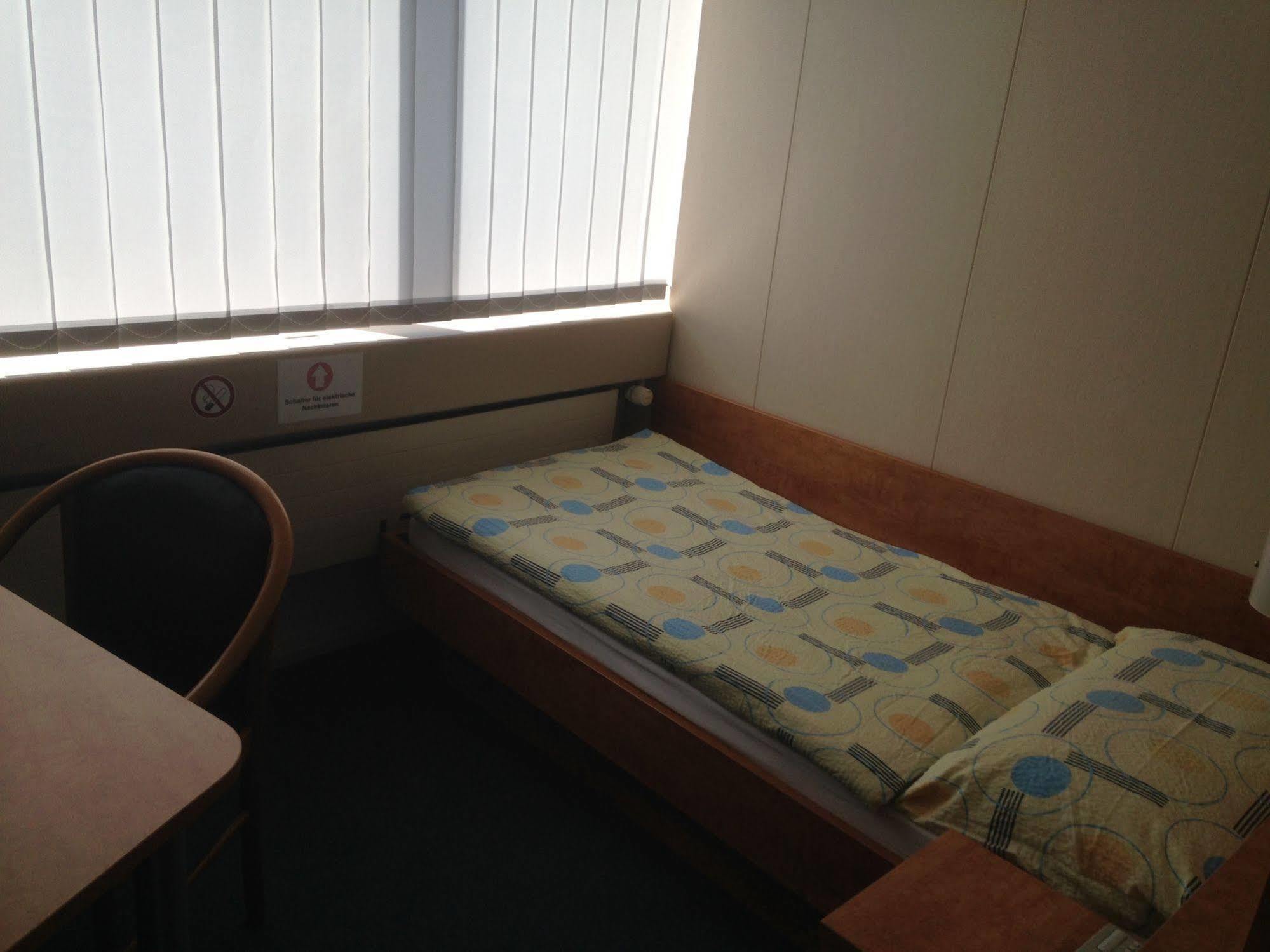 Budget Motel Self Check-In Dällikon Εξωτερικό φωτογραφία
