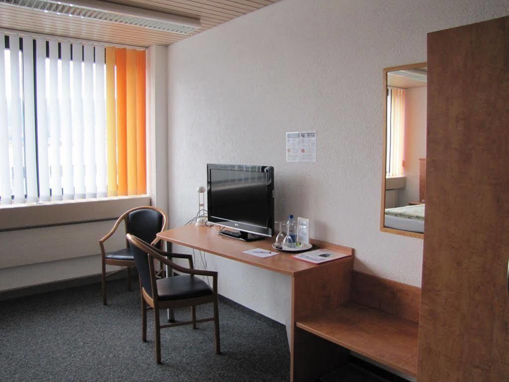 Budget Motel Self Check-In Dällikon Εξωτερικό φωτογραφία