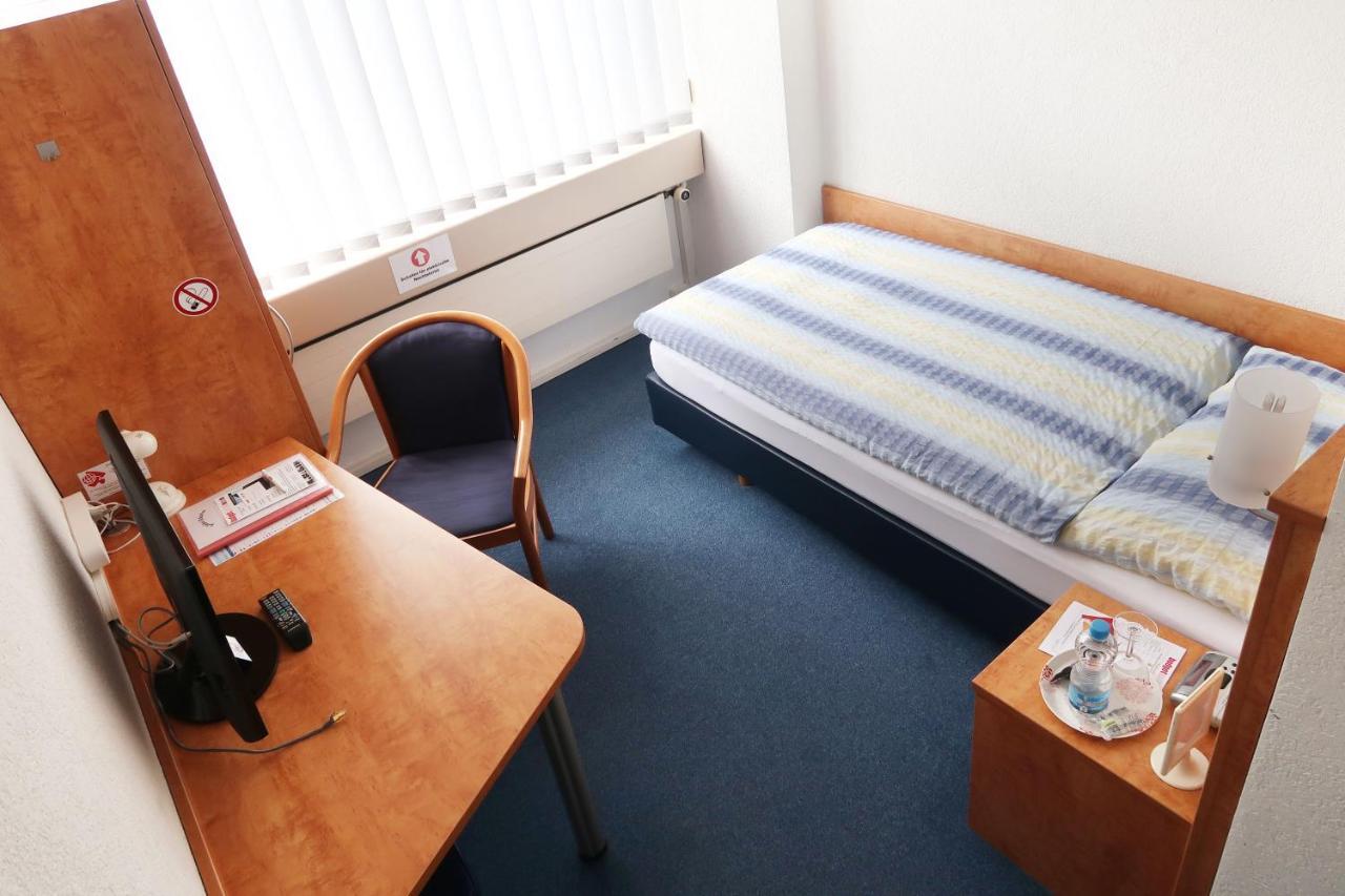 Budget Motel Self Check-In Dällikon Εξωτερικό φωτογραφία